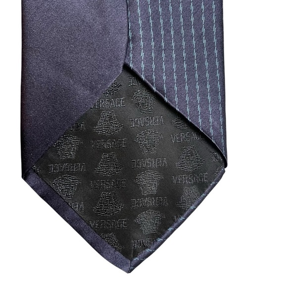 GIANNI VERSACE 90s Vintage Blue Monochromatic Medusa Silk Tie Made in Italy - Picture 7 of 11